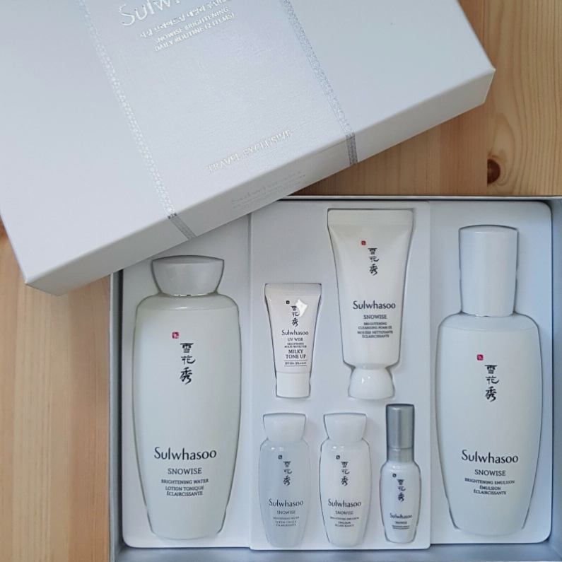 Sulwhasoo Snowise Brightening Duo Set + Activating Serum